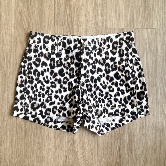 New Old Navy Womens Leopard Cheetah Everyday Short Mid Rise With Pockets Size 0 - Picture 1 of 8